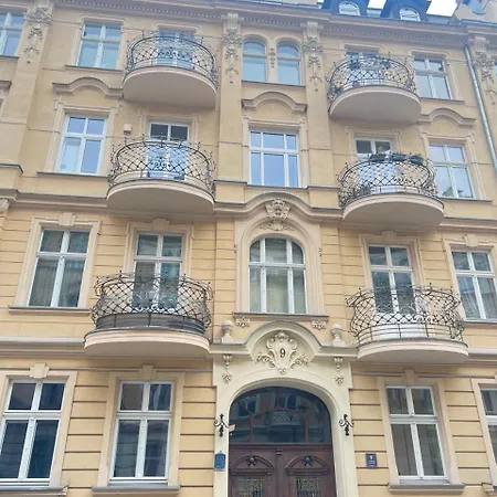 Nowoczesna Kawalerka W Zabytkowej Kamienicy W Centrum Miasta Posen Exterior foto