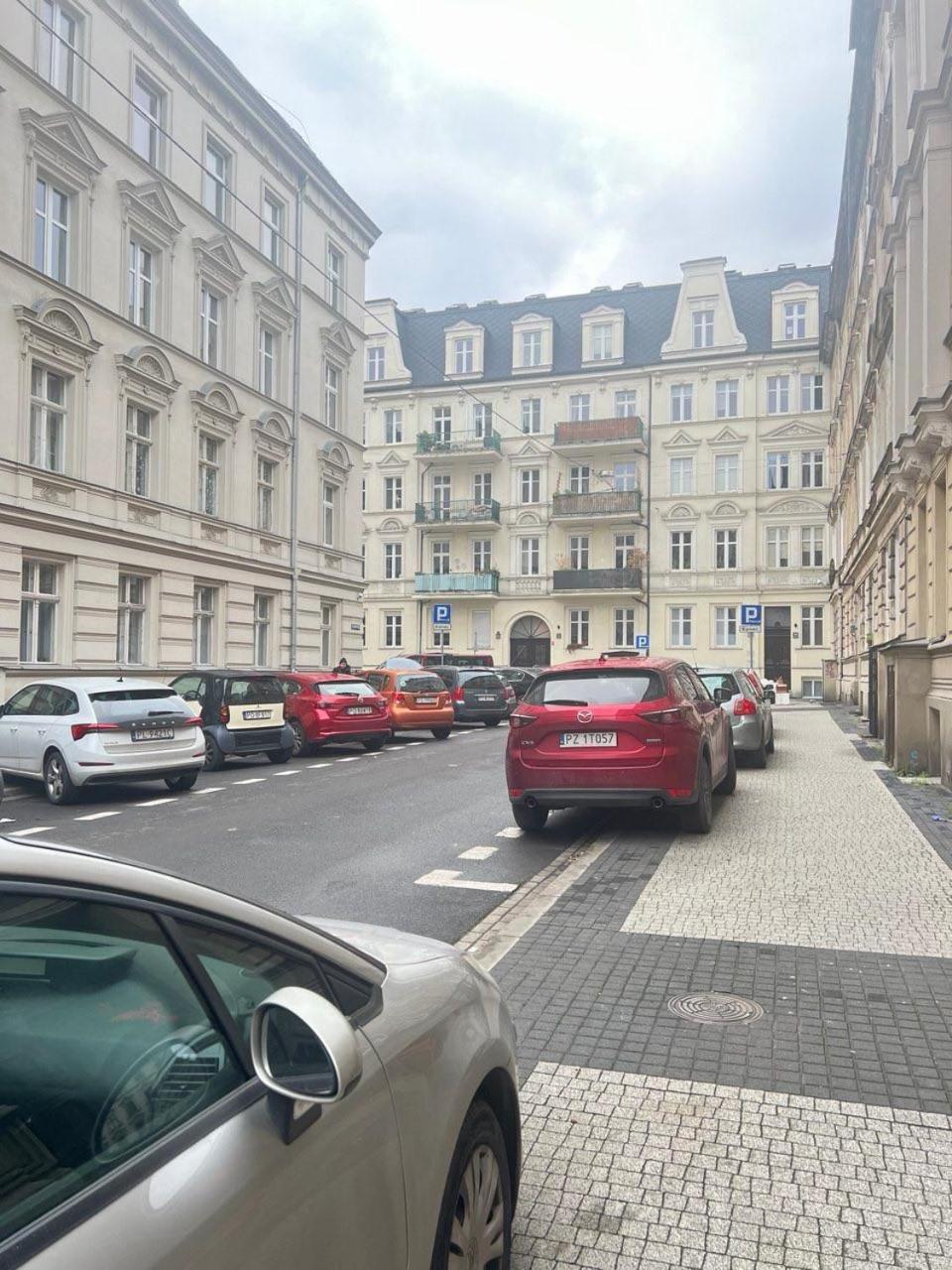 Apartment Nowoczesna Kawalerka W Zabytkowej Kamienicy W Centrum Miasta