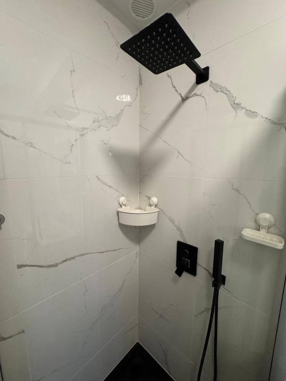 Apartment Nowoczesna Kawalerka W Zabytkowej Kamienicy W Centrum Miasta